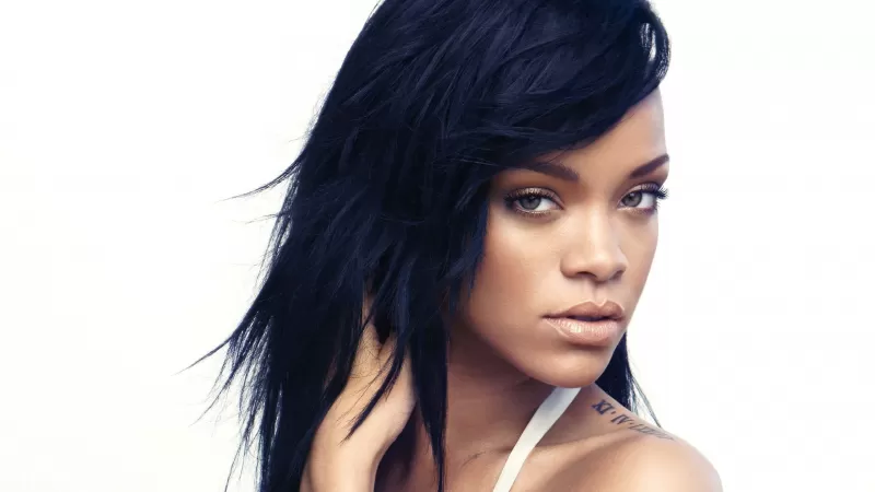 Rihanna QHD, White background