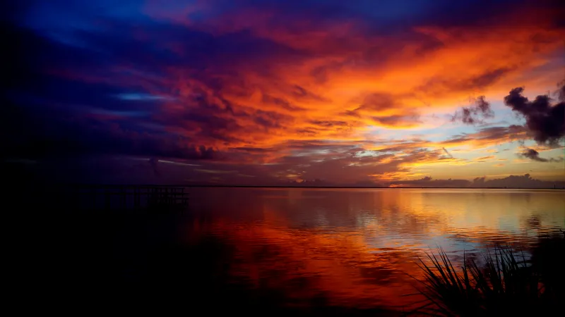Indian River sunrise, Fiery clouds, Florida, 5K wallpaper