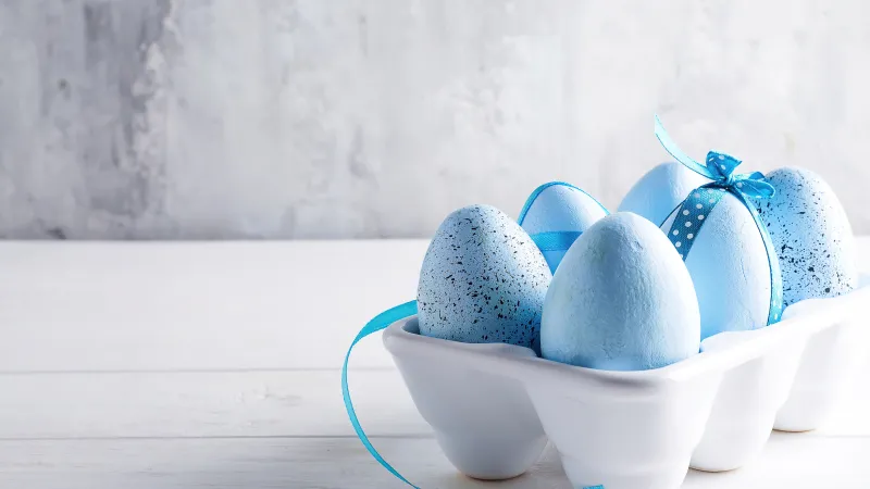 Blue Easter eggs 4K, White background