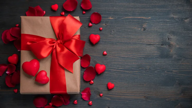 Gift box, Red hearts, Wooden background, Rose Petals, 5K