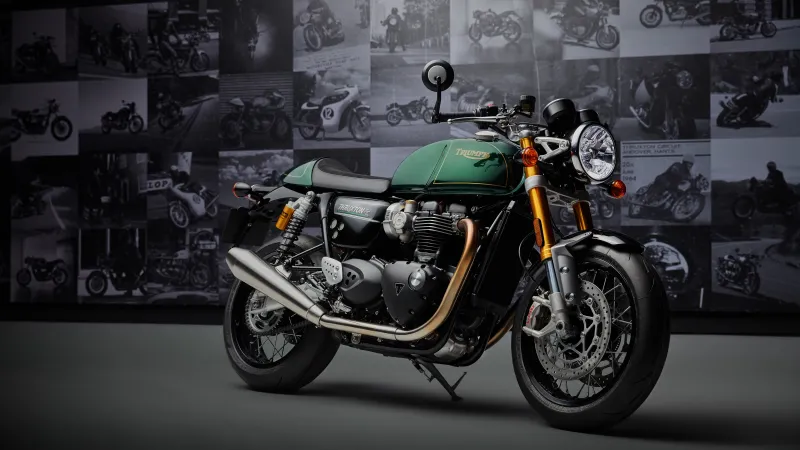 Triumph Thruxton RS Final Edition, Cafe racer, Competition Green, 2025, 8K wallpaper