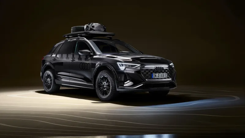 Audi Q8 e-tron edition Dakar wallpaper, Black electric SUV, Roof box, 2024, 8K