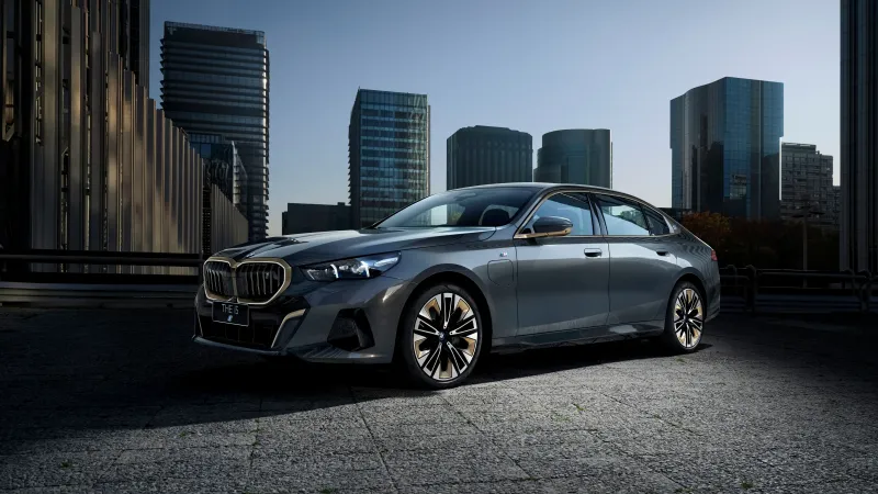 BMW i5 M Sport, Electric sedan, Grey, City towers, 2024, 8K wallpaper