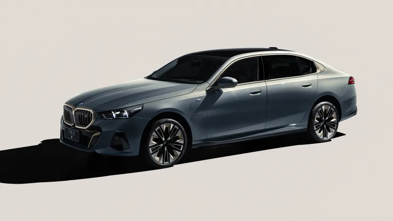 BMW i5 wallpaper, BMW 5 Series electric, Grey sedan, White background, 2024, 5K