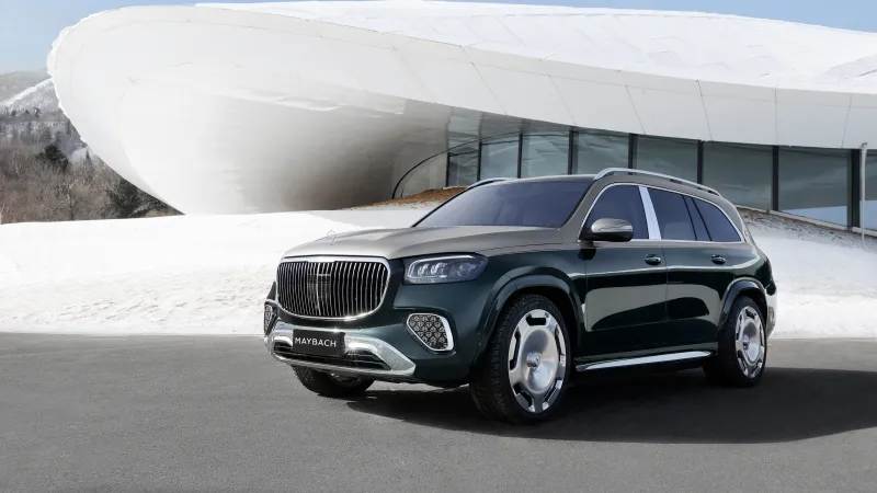 Mercedes-Maybach GLS 600 wallpaper, Luxury SUV, Two-tone, Snowy museum, 5K