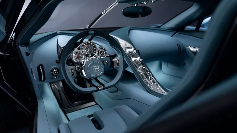 Bugatti Tourbillon, Cockpit