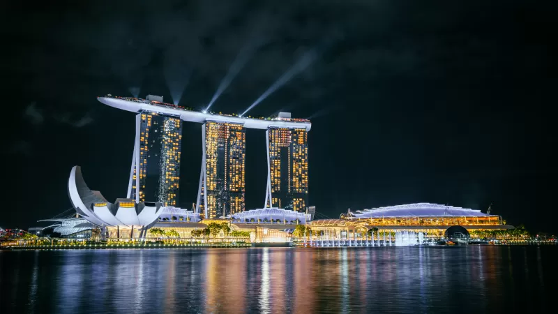 Marina Bay Sands, Hotel, Singapore, Night life, City lights, Body of Water, Reflection, Light beam, Dark, Modern architecture, Cityscape, 5K