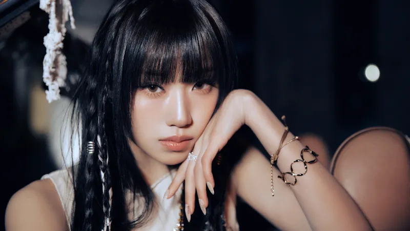 Choi Jung Eun, Izna SIGN, 5K background