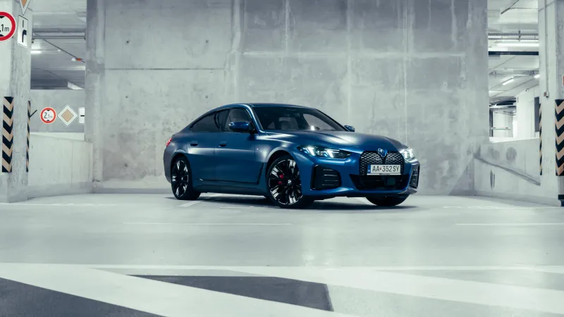 BMW i4 xDrive40 M Sport wallpaper, Blue electric gran coupe, Parking garage, 5K