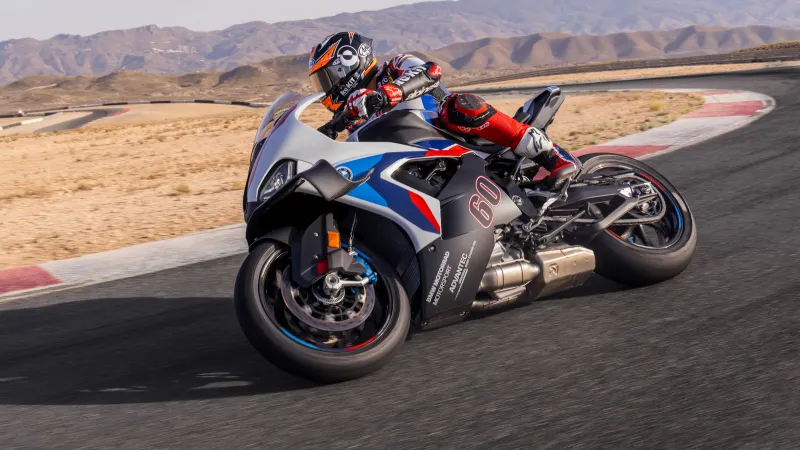 BMW M 1000 RR 5K wallpaper