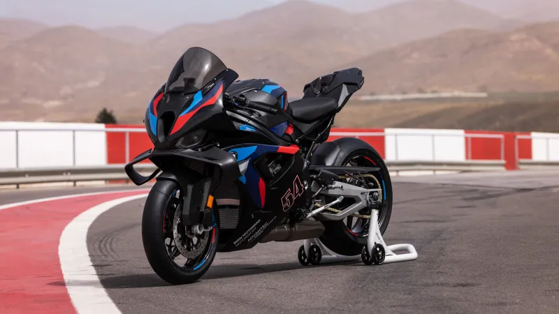 BMW M 1000 RR M Competition wallpaper