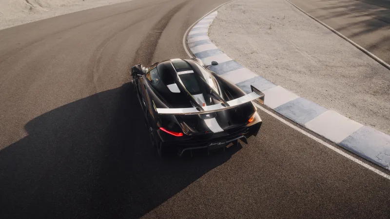 Koenigsegg Sadair's Spear, Race track