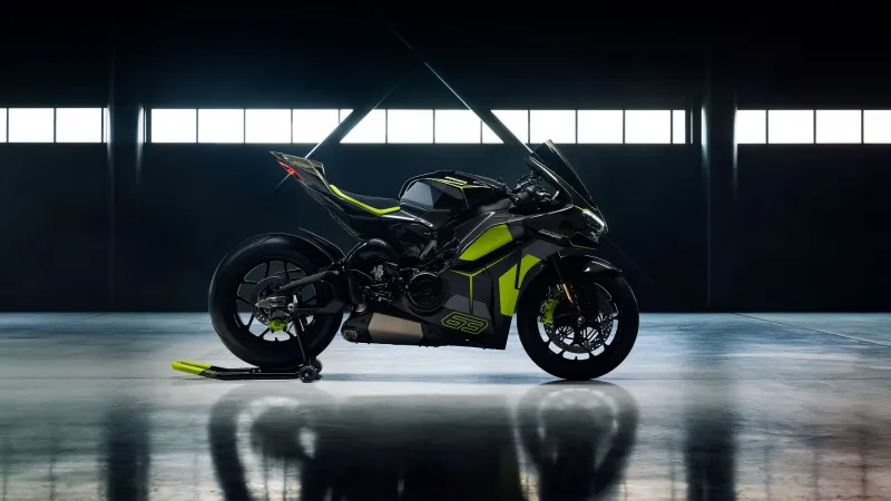 Ducati Panigale V4 Lamborghini, 5K background