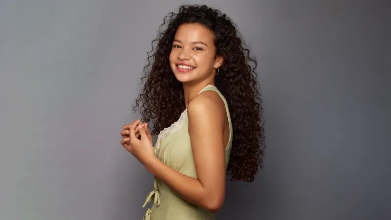 Catherine Laga'aia wallpaper, Moana actress, Smile, Grey background, Australian actress