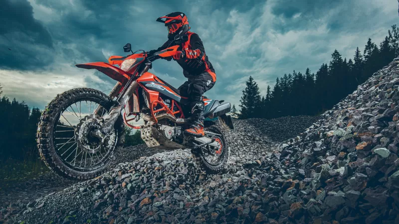 KTM 690 Enduro R wallpaper, Off-roading, Gravel hill, Stormy sky, 2021