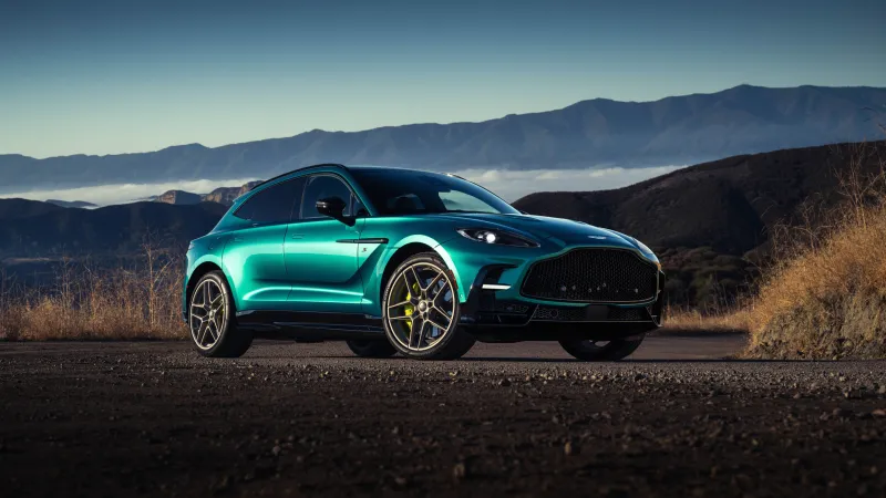 Aston Martin DBX S 2026, 8K wallpaper