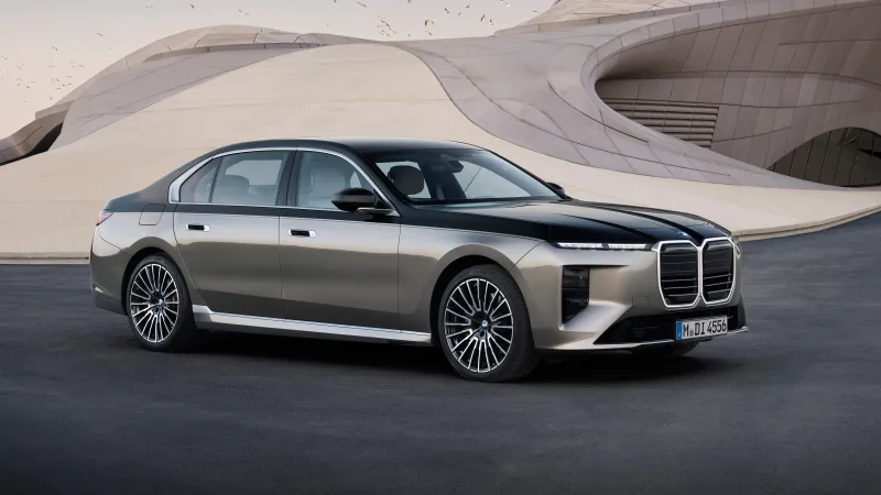 BMW 740i xDrive 2027, 8K wallpaper