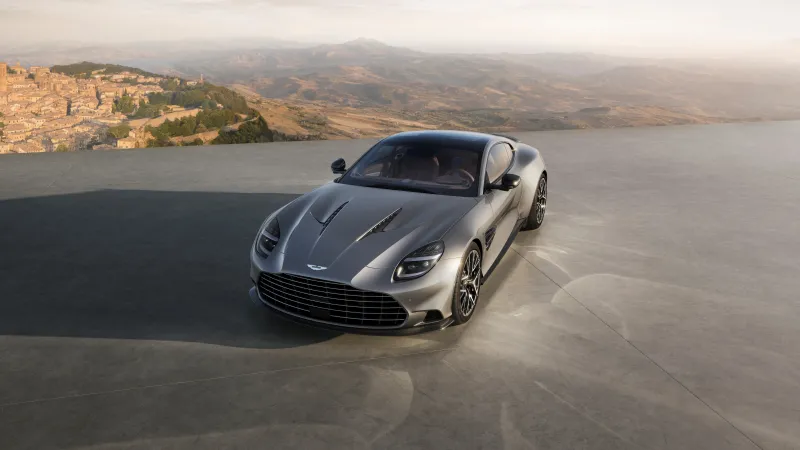 Aston Martin Vanquish 25 2026, 8K background