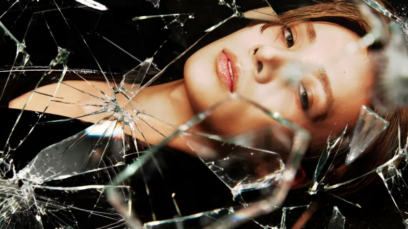 EVAN (K-pop), Death of Me, K-Pop singer, Shattered glass, 5K wallpaper