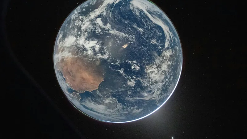 Earth from Orion, Artemis II, Australia from space, 5K wallpaper