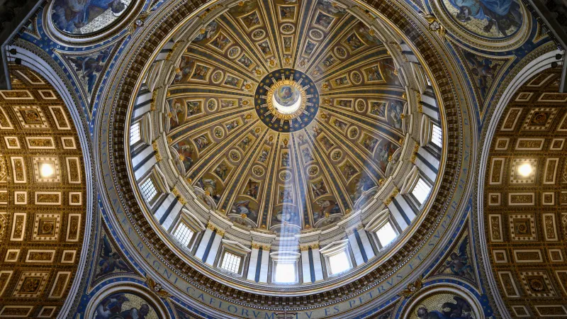 St. Peter's Basilica dome wallpaper, Michelangelo's dome, Interior, Light rays, Vatican City