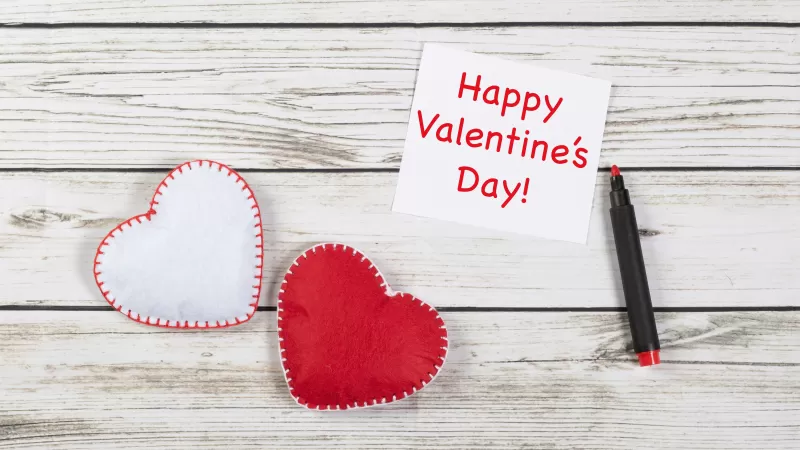 Happy Valentine's Day, Red hearts, Wooden background, White heart, Heart shape, Message, 5K