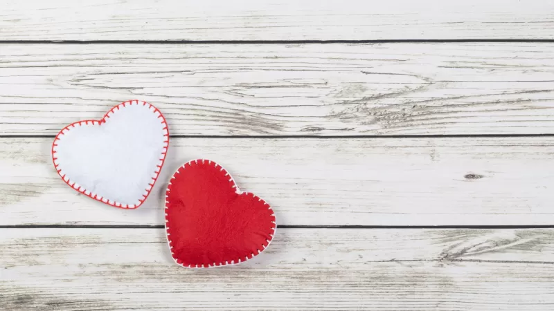 Love hearts, Red heart, White heart, Wooden background, 5K