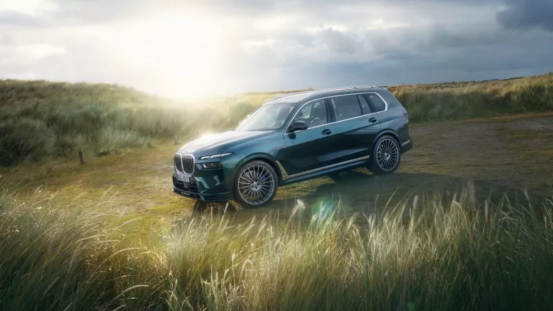 Alpina XB7 wallpaper, BMW X7, Green luxury SUV, Tall grass, 2023