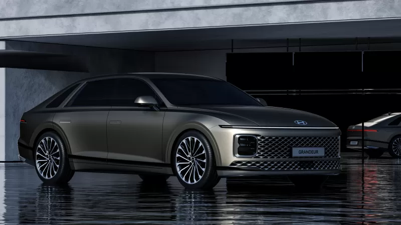 Hyundai Grandeur wallpaper, Luxury sedan, Grey, Dark garage, 2022, 5K