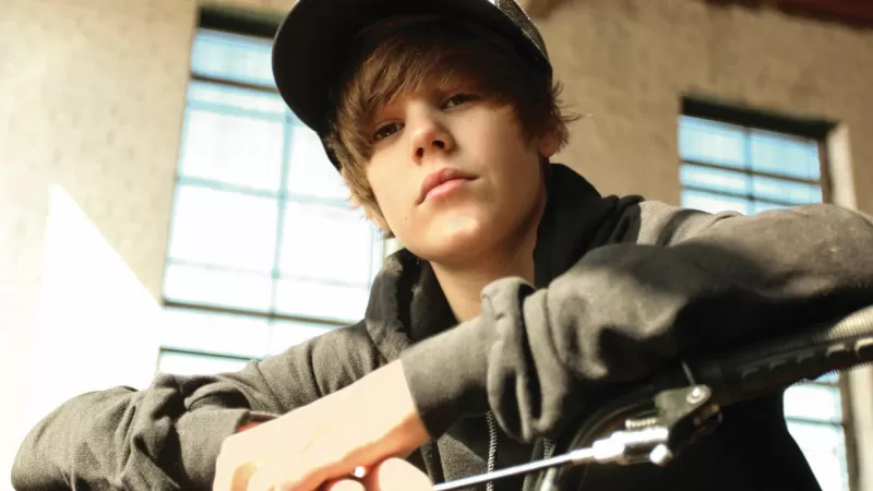 Justin Bieber, Canadian singer