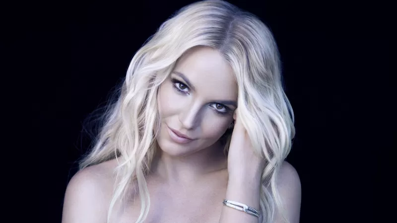 Britney Spears HD, Black background