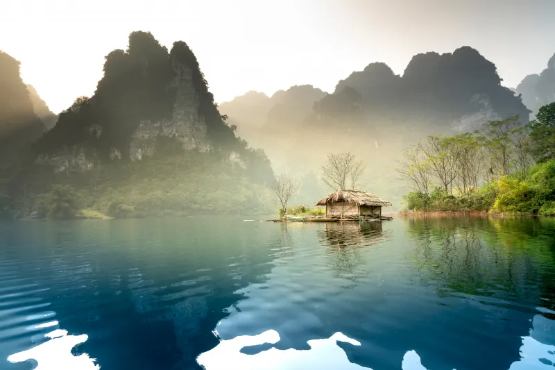 Cheow Lan Lake wallpaper, Floating hut, Karst cliffs