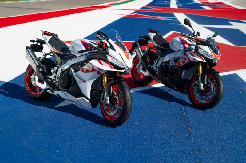 Aprilia RSV4 Factory, Aprilia Tuono V4 Factory, Limited edition, Superbikes, Sports bikes, Italian, 8K wallpaper