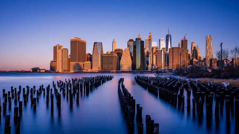 Manhattan from Brooklyn pier pilings wallpaper, Sunrise, Long exposure