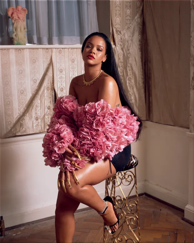 Rihanna, Photoshoot, 2023
