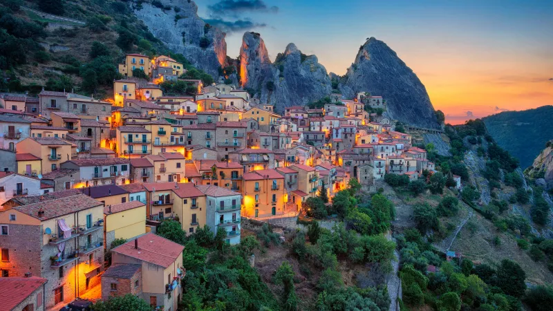 Castelmezzano, Basilicata, Italian village at dusk, 4K wallpaper