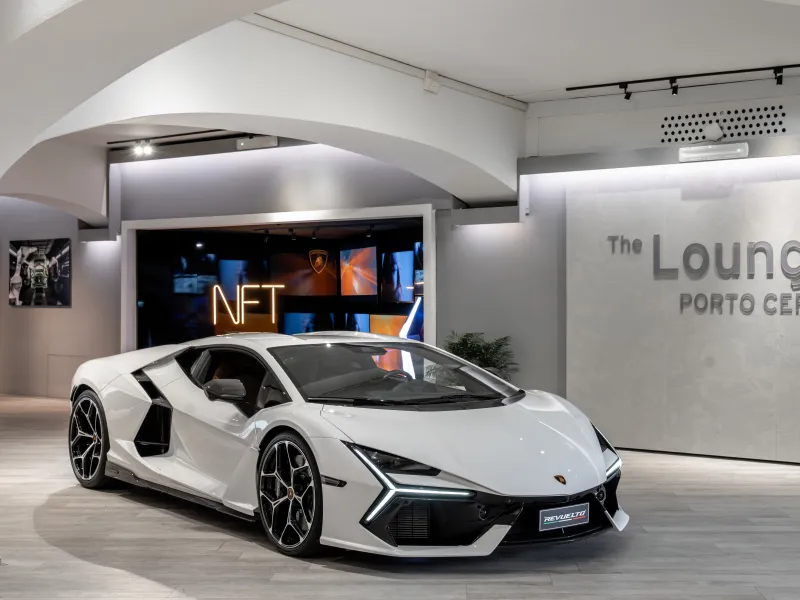Lamborghini Revuelto 2024 8K wallpaper