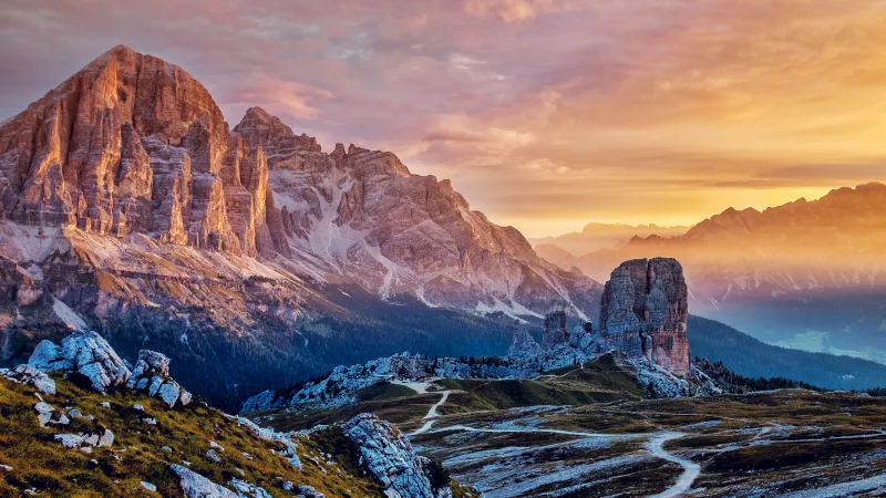 Cinque Torri, Dolomites, Golden light, 4K wallpaper