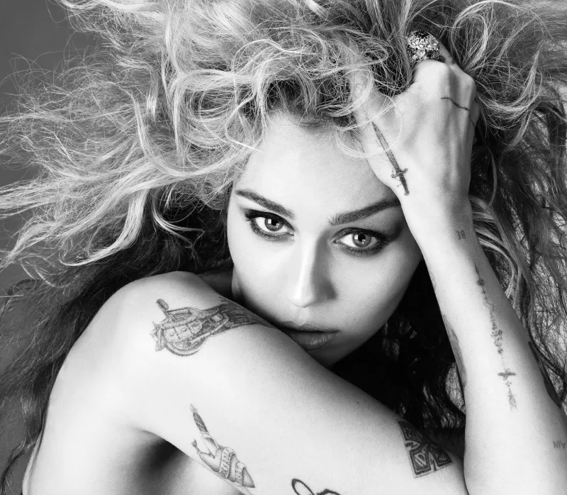 Miley Cyrus, Monochrome, Vogue, Photoshoot, 2023