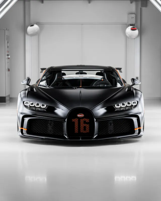 Bugatti Chiron Pur Sport, iPhone wallpaper 4K