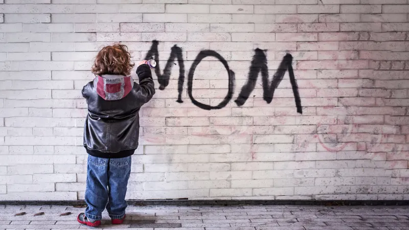Child Graffiti Mom, 5K wallpaper