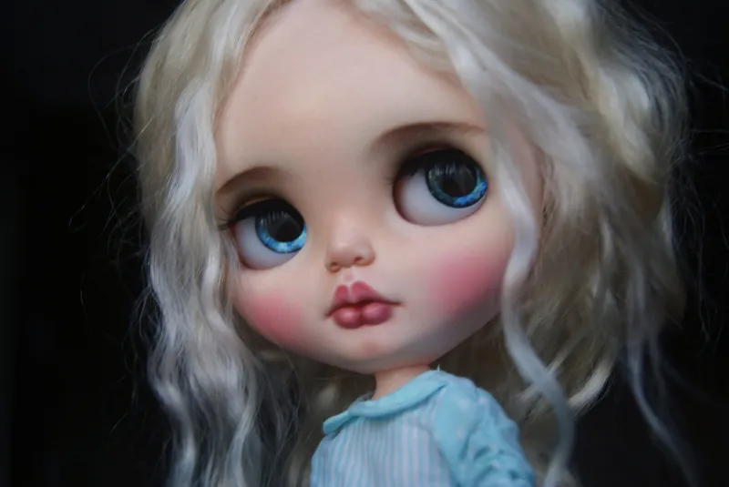Blythe doll, 5K background