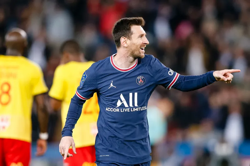 Lionel Messi, Paris Saint-Germain, 5K