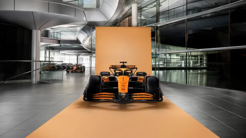McLaren MCL38 2024