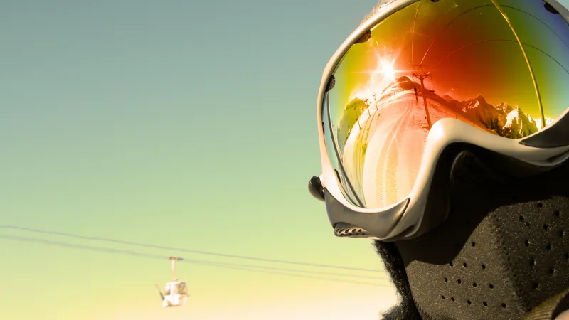 Ski goggles reflection wallpaper, Mountain cable car, Sunlight