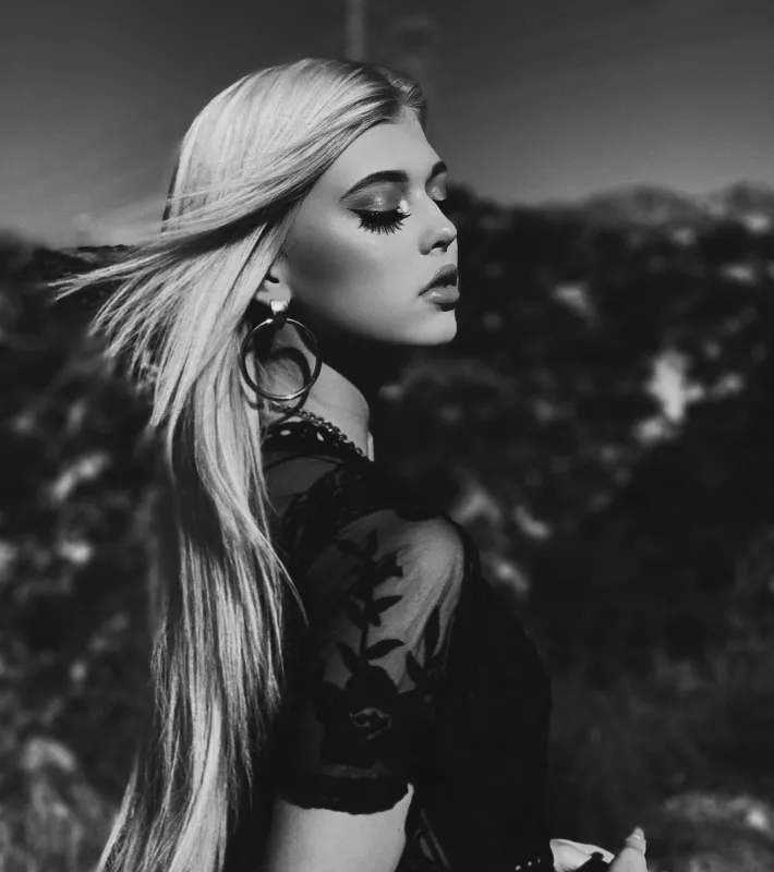 Loren Gray, Black and White Wallpaper