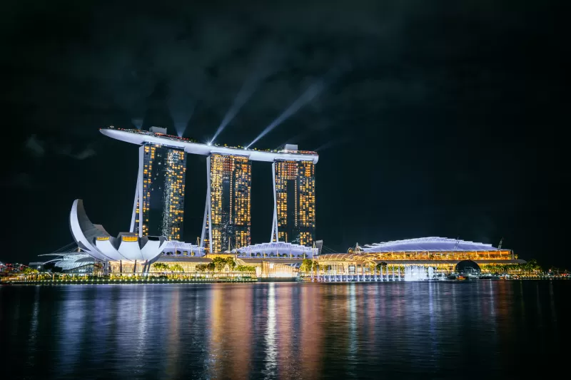 Marina Bay Sands, Hotel, Singapore, Night life, City lights, Body of Water, Reflection, Light beam, Dark, Modern architecture, Cityscape, 5K
