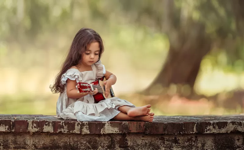 Cute Girl, Playing guitar, Adorable, Kid, Child