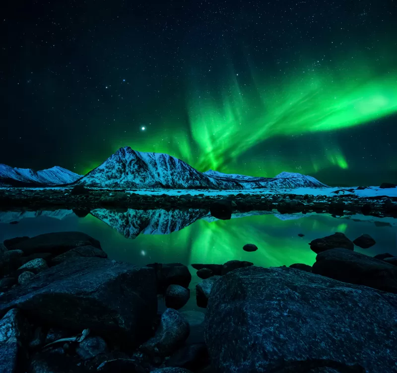 Aurora Borealis, Northern Lights, Night, Mountains, Cold, Lake, Reflection, Starry sky, 5K