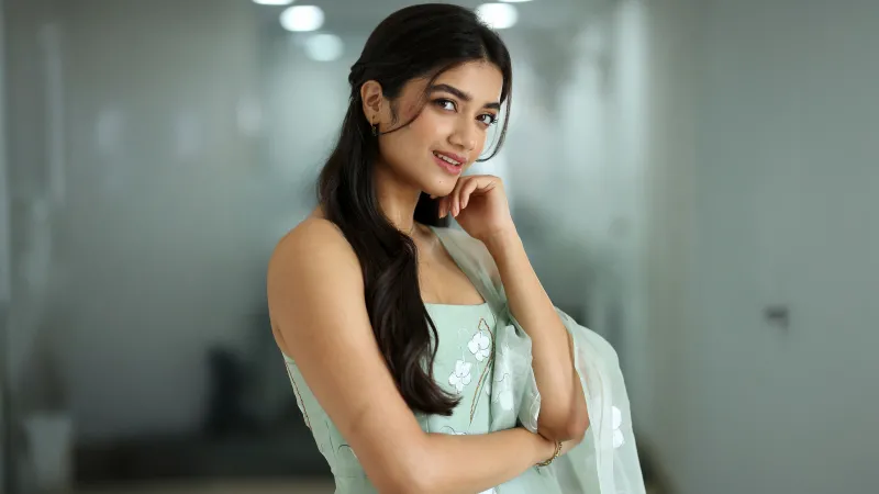 Bhagyashri Borse, 5K wallpaper